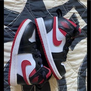 Jordan 1 Mid Toddler 6c with Box & Receipt